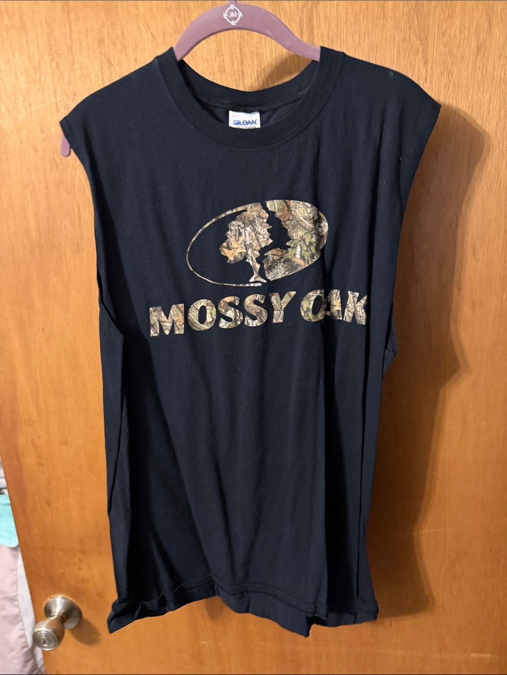 Mossy Oak Men’s Sleeveless Tee by Gildan - Black with Camo Logo